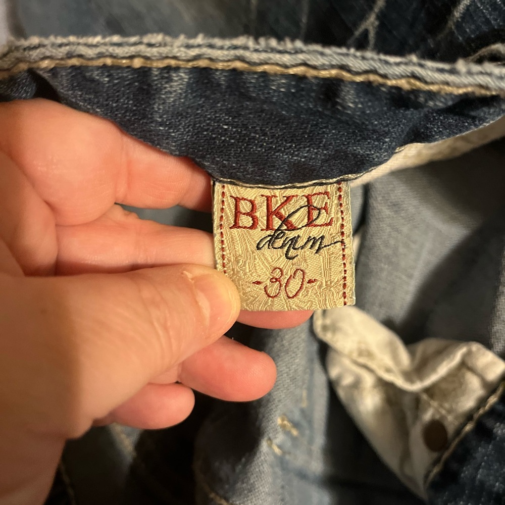 BKE Blue capri with Vintage Distressing size 30‎ - Picture 5 of 8